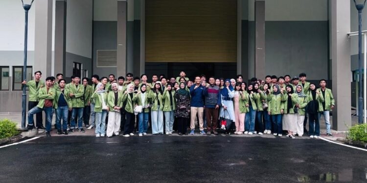 Mahasiswa Universitas Perjuangan Tasikmalaya Melakukan Kunjungan Kuliah Kerja ke PLTA Jatigede