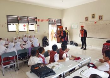 Utamakan Keselamatan Selama Bulan Ramadan, KAI Ingatkan Larangan Beraktivitas di Jalur Rel