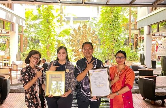 Perkuat Daya Saing Pariwisata, SUCOFINDO Sertifikasi Hotel Mercure Kuta