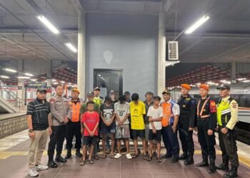 KAI Daop 1 Jakarta Berhasil Tangkap Pelaku Pelemparan KA Gunungjati dan KA Manahan di Kelurahan Bekasi Jaya, Kecamatan Bekasi Timur, Kota Bekasi