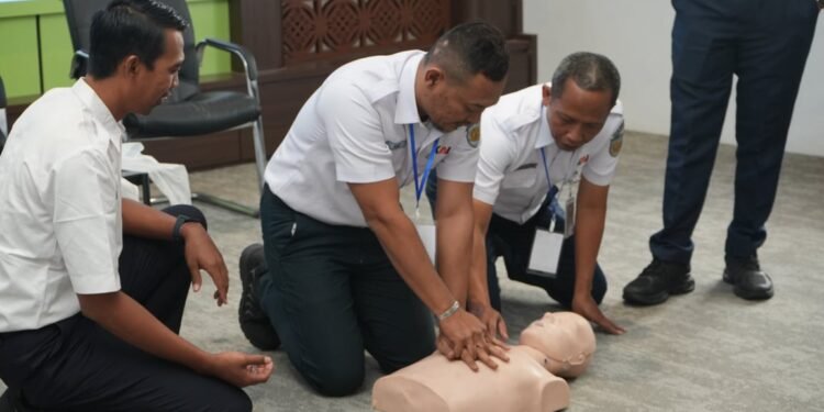 Dukung Keselamatan Kerja dan Operasional, Daop 9 Jember Selenggarakan Pelatihan P3K