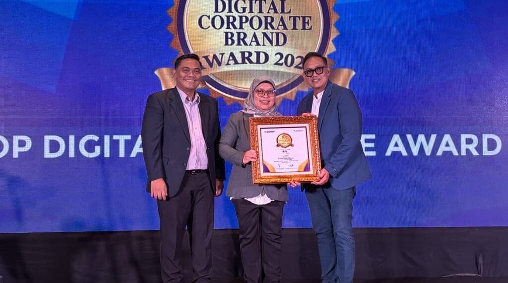 KAI Logistik Raih Penghargaan 8th Top Digital Corporate Brand Award 2026