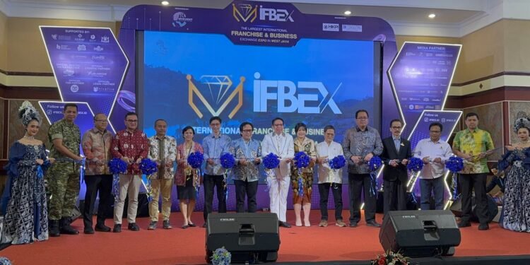 BINUS @Bandung Dinobatkan Menjadi Kampus Pendukung Wirausaha Muda Terbaik di Jawa Barat