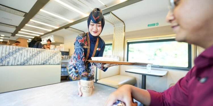 Selama Bulan Ramadhan, Kuliner Kereta Siapkan Menu Takjil untuk Penumpang Kereta Api
