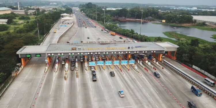 Potongan Tarif Tol Berlaku Hari ini di Tol Trans Jawa, JTT Terus Pantau Lalu Lintas Melewati GT Cikampek Utama