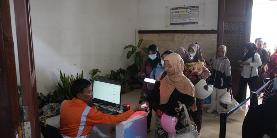 Kesempatan Mudik Masih Terbuka, 94.680 Tempat Duduk Kereta Api di Daop 9 Jember Masih Tersedia