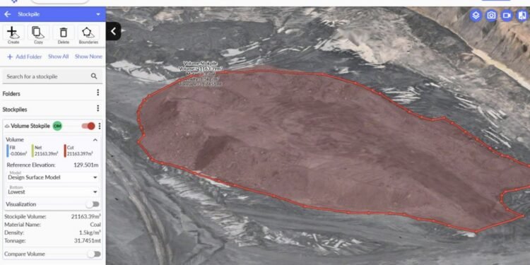 Analisis Bor Ledak dan Stabilitas Lereng Tambang Berbasis AI Strayos
