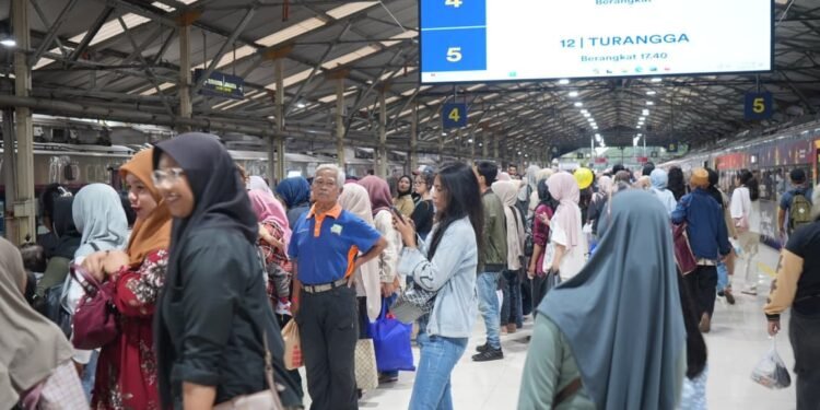 KAI Daop 2 Bandung Layani Hampir 415 Ribu Pelanggan Selama 12 Hari Angkutan Lebaran 2026