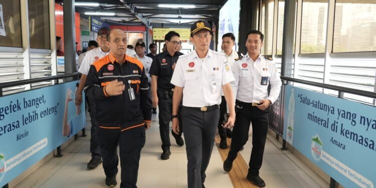 Dirut KAI Tinjau LRT Jabodebek, Pastikan Kesiapan Layanan Angkutan Lebaran 2026