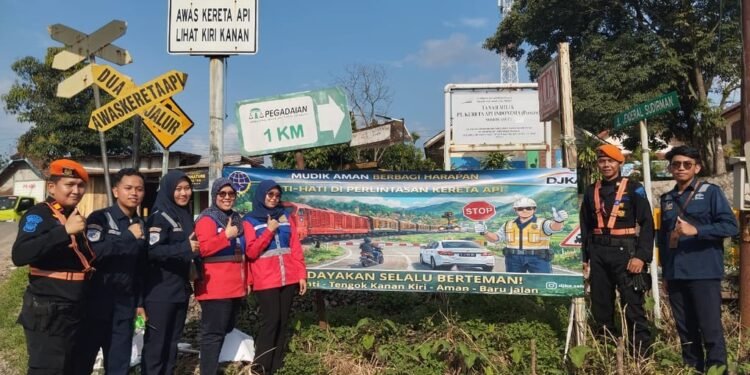 Sinergi KAI, DJKA, dan BTP Tingkatkan Keselamatan di Perlintasan Sebidang di Hari Libur Idul Fitri 1447 H