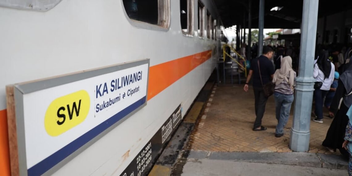 KA Siliwangi Jadi Primadona Lebaran 2026, Okupansi Tembus 201% di Lintas Cipatat–Sukabumi