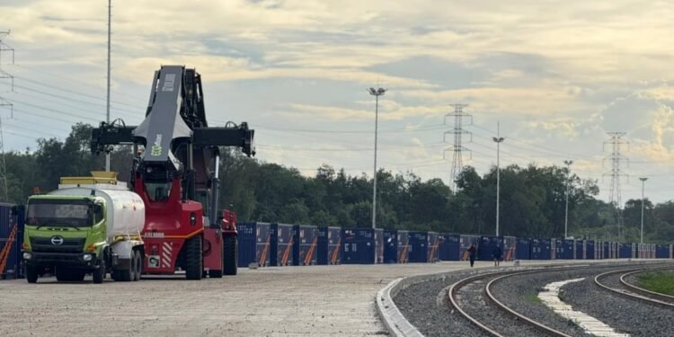 KAI Logistik Operasikan Container Yard 2 Merapi , Perkuat Akselerasi Distribusi Energi Nasional hingga 3 Juta Ton per Tahun