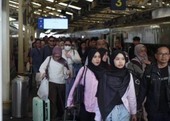 Kepadatan Arus Balik Lebaran Di Daop 2 Bandung Terpantau Merata, Kebijakan WFA dan Stimulus Diskon Tiket Jadi Faktor Pendorong