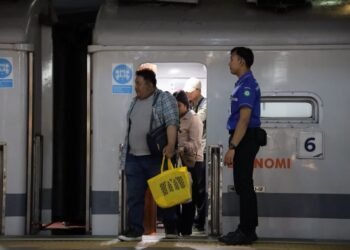 Empat KA Jarak Jauh Daop 2 Bandung Jadi Primadona Mudik dan Balik Lebaran 2026, Okupansi Tembus Lebih dari 100 Persen