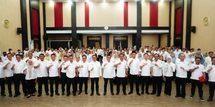 Buka Pembekalan Satgas PAD, Wawali Minta Target Rp 447 Miliar Terus Dikawal