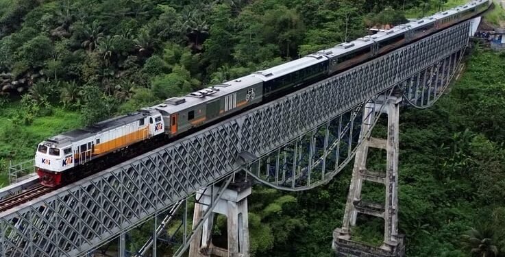 KAI Daop 2 Bandung Tanggapi Viral Jembatan Cirahong, Tekankan Prioritas Keselamatan Perjalanan KA