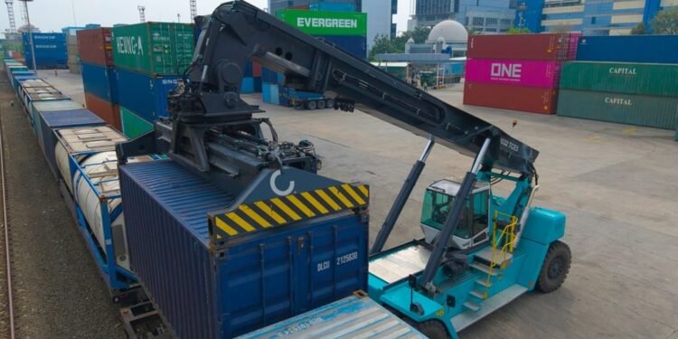 Penguatan Kinerja Operasi Tahun 2025 PT Pelindo Sinergi Lokaseva
