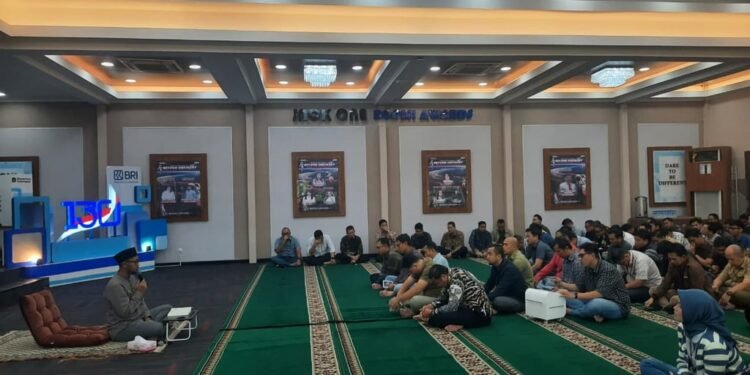 Pengajian Rutin di Jackone Hall, Pekerja BRI Region 6 Perdalam Pemahaman Ibadah