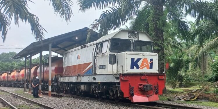 KAI Logistik Perluas Portofolio Layanan Bisnis melalui Angkutan CPO di Sumatera Utara