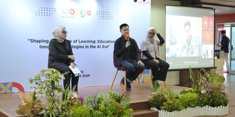 Telkom Indonesia dan Google Dorong Transformasi Pendidikan Digital di Padang melalui AI Connect Offline Series