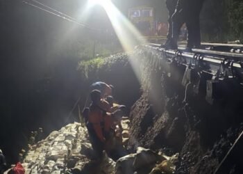 Hujan Deras Kembali Gerus Jalur KA di Petak Cibeber–Lampegan, Perjalanan KA Siliwangi Dibatalkan Demi Keselamatan