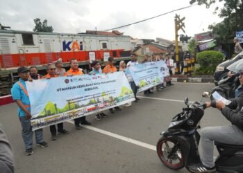 KAI Daop 2 Bandung Imbau Masyarakat Disiplin Berlalu Lintas di Perlintasan Sebidang Demi Keselamatan Bersama