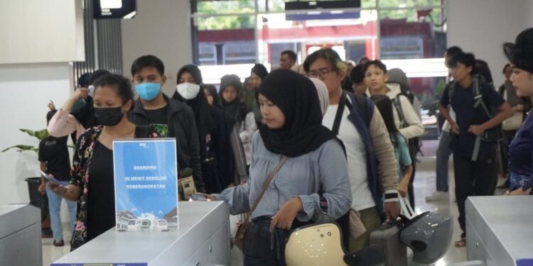 KAI Bandara Perkuat Konektivitas Masyarakat Wates melalui Layanan KA Bandara YIA