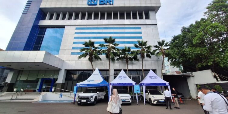 BRI Finance Hadirkan Solusi Kepemilikan Mobil Lebih Mudah di “BRI Goes to Office” BRI Veteran