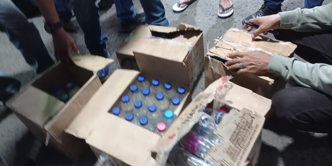 Gelar Razia Pekat Di Enam Kecamatan, Satpol PP Sita 251 Botol Miras