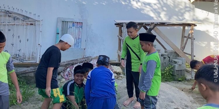 Gerakan Indonesia ASRI, Siswa SD-SMP Kerja Bakti di Lingkungan Masjid