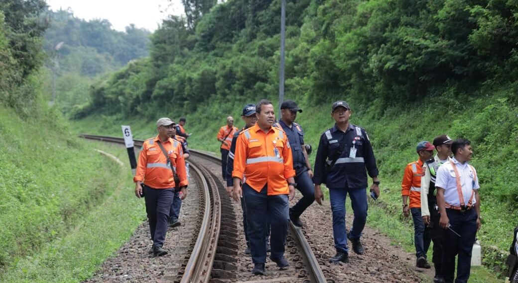 Jajaran Manajemen KAI Daop 2 Bandung Pastikan Keselamatan Perjalanan KA