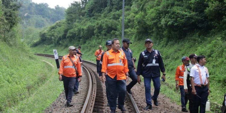 Jajaran Manajemen KAI Daop 2 Bandung Pastikan Keselamatan Perjalanan KA