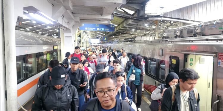 Pengguna Jasa KA di Wilayah KAI Daop 2 Bandung Januari–April 2026 Tembus 1,7 Juta Pelanggan, Naik 9,42 Persen