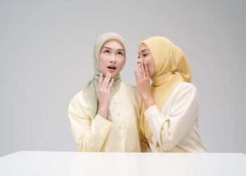 Mengusung Konsep Timeless Fashion, napocut Ungkap Rahasia Hijab Paris Tetap Tegak Paripurna Hingga 100x Cuci