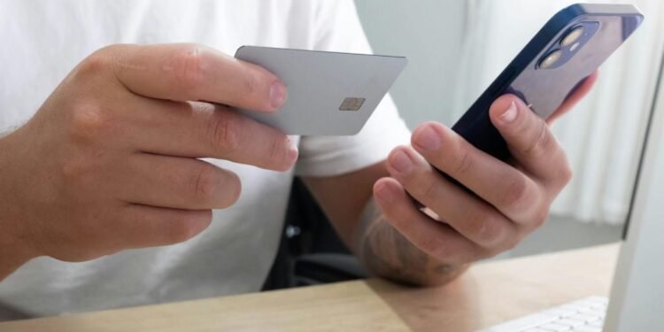 Tips Membayar Kartu Kredit Agar Tagihan Tidak Menumpuk