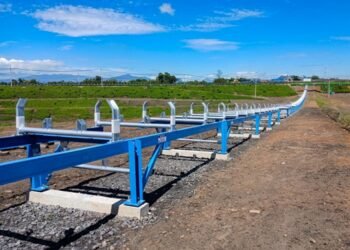 Jalur
penyangga sistem ban berjalan (conveyor belt support structure)    