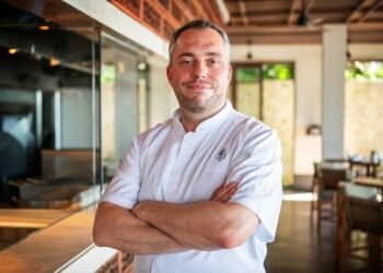 Four Seasons Resort Bali at Jimbaran Bay Hadirkan Babak Baru Kuliner Bersama Executive Chef Baru Benjamin Halat
