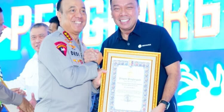 Bukti Nyata Keberhasilan Transformasi Digital Lalu Lintas, Jasa Marga Raih Penghargaan Kapolri Atas Kontribusi Sukseskan Pelayanan Operasi Nataru 2025/2026 dan Operasi Ketupat 2026