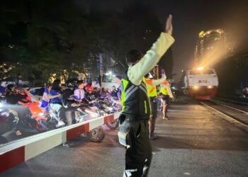 Antisipasi Pawai Kemenangan PERSIB, KAI Daop 2 Bandung Imbau Pelanggan Datang Lebih Awal ke Stasiun