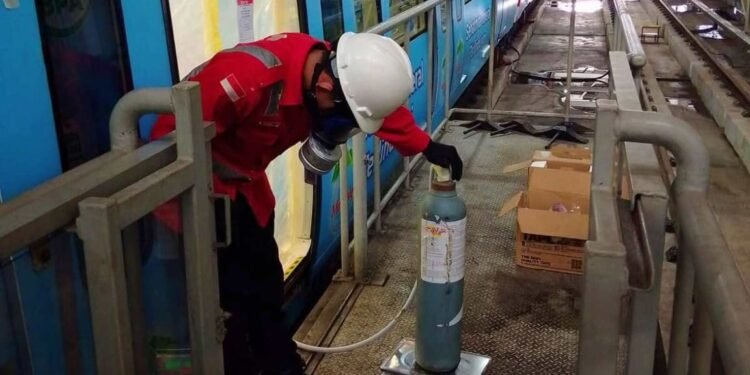 Pest Control & Fumigasi, Cara KAI Jaga Kebersihan Sarana LRT Jabodebek