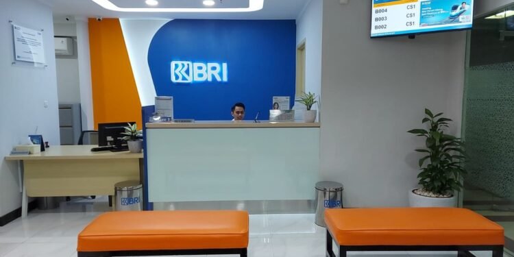 BRI KK ITC Cempaka Mas Hadir Layani Pengunjung Mall dan Nasabah Umum Melalui Weekend Banking
