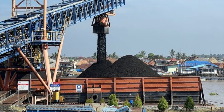 Geliat Bisnis Batu Bara Menguat di Triwulan II, Kinerja KAI Logistik Lampaui Target