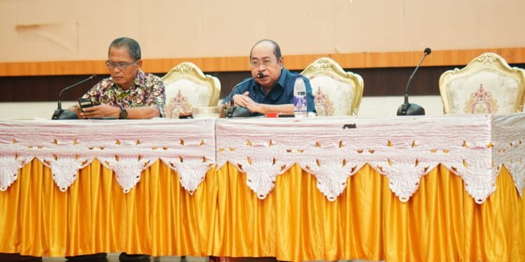 Wali Kota Adhan Minta Camat dan Lurah Data dan Ukur Lapak Tepi Jalan
