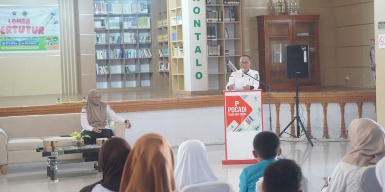 Buka Lomba Bertutur Tingkat SD/MI, Sekda Ismail Ajak Generasi Muda Lestarikan Tradisi Lisan
