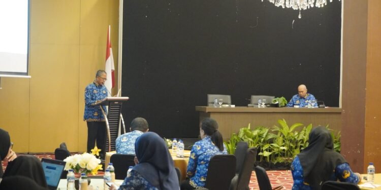 Buka Bimtek Posyandu, Sekda Kota Dorong Layanan Terintegrasi di Kota Gorontalo