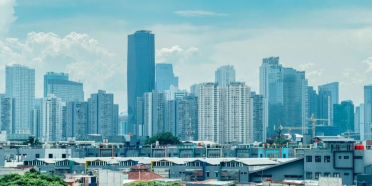 Merantau dan Kerja di Jakarta? Ini Hal yang Perlu Dipersiapkan