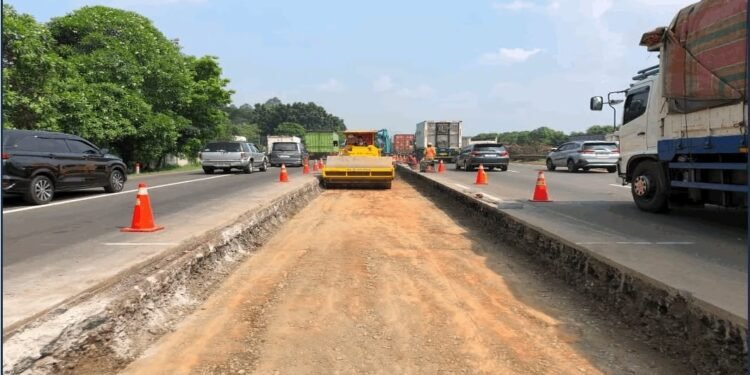 Jaga Kualitas Layanan Jalan Tol, PT JMTM Gelar Rekonstruksi Perkerasan di Sejumlah Titik Ruas Tol Cawang–Tomang–Pluit dan Jakarta–Tangerang