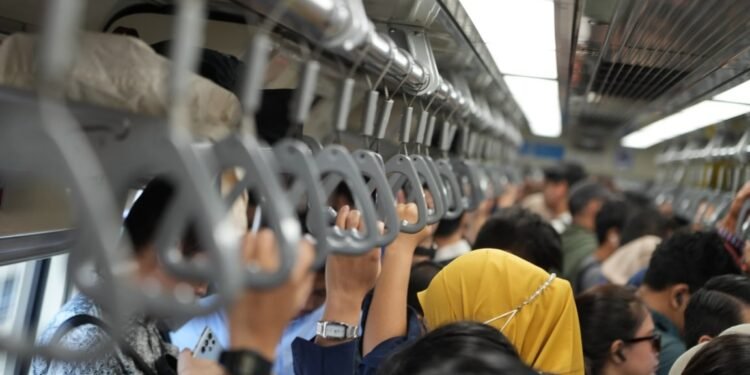 Mobilitas Komuter Bekasi–Jakarta Meningkat, LRT Jabodebek Tambah Kapasitas Pagi Hari