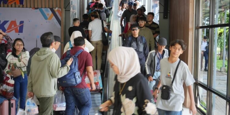 Libur Panjang Idul Adha 2026, Bandung Jadi Tujuan Favorit Pelanggan Kereta Api