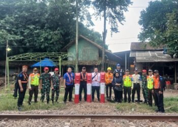 KAI Daop 1 Jakarta Tutup Perlintasan Sebidang Liar di Tangerang, Perkuat Upaya Peningkatan Keselamatan Perjalanan Kereta Api